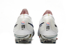 Nike Superfly 7 Elite SE na internet