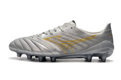 Mizuno Morelia Neo II na internet