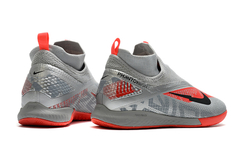 Imagem do Nike React Phantom Vision 2 Pro Dynamic Fit IC