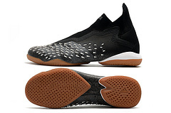 adidas PREDATOR FREAK + IC na internet