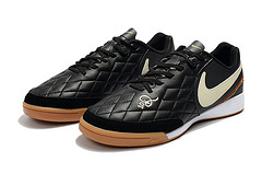 Nike Tiempo Ligera IV IC na internet