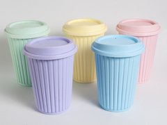 Imagen de VASO RAYADO C/TAPA PASTEL/BAMBU - 7514 / 6376