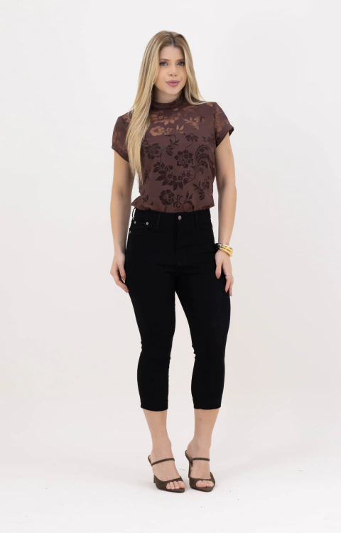 Calça Capri Jeans Black com Elastano