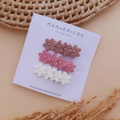 trio flower