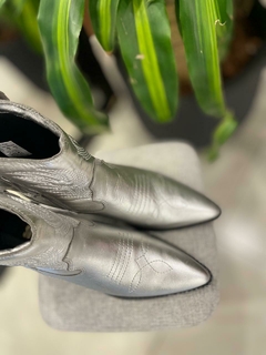 BOTA COURO METALIZADA - loja online