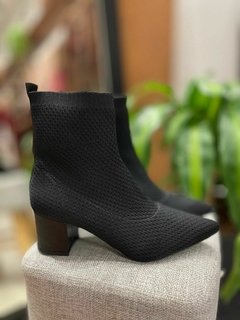 BOTA KNIT GORGURÃO PRETO
