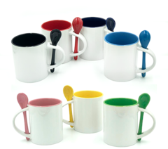 CANECA COM COLHER ALÇA E INTERIOR COLORIDO na internet