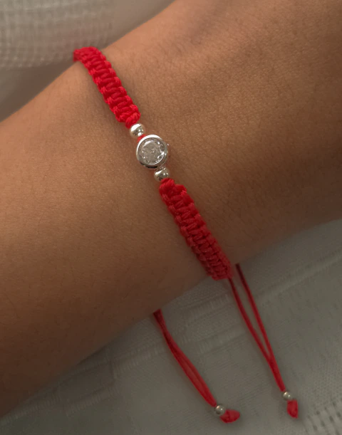 Pulsera de hilo y plata