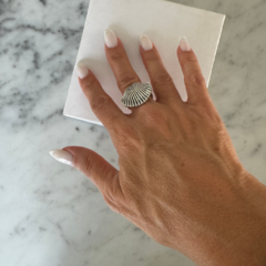 Anillo Shell silver - Cápsula Essence new edition - comprar online