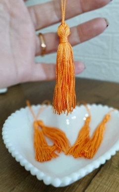PINGENTE DE TASSEL - Cláudia Maria Rambor