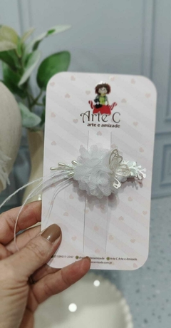 Imagem do COLEÇÃO CAMÉLIA ( FAIXINHA + BICO DE PATO) Cor branco organza