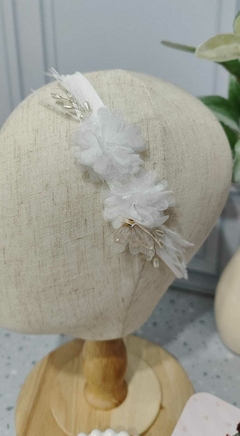COLEÇÃO CAMÉLIA ( FAIXINHA + BICO DE PATO) Cor branco organza - comprar online