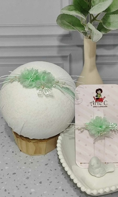 Imagem do COLEÇÃO CAMÉLIA ( FAIXINHA + BICO DE PATO) Cor verde bebê organza