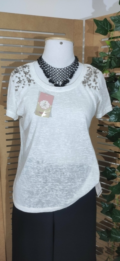 Blusa com Pedrarias na internet