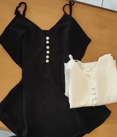 Blusa de Alcinha Botões Pérola