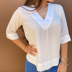 Blusa gola v manga 3/4 - comprar online