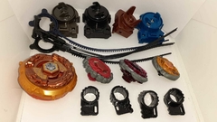 4 Piões Beyblades Originais Tomy Hasbro Usados Com Acessórios e Lançadores - loja online