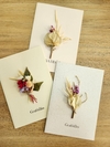 Cartão Artesanal "Gratidão" - Flores Desidratadas - comprar online