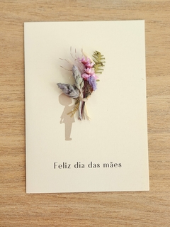 Cartão Artesanal "Feliz dia das mães" - Flores Desidratadas na internet