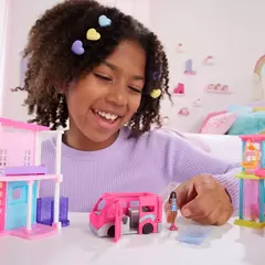 Barbie Mini Barbieland Vehículo Muñecas Camper De Los Sueños en internet