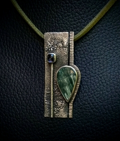 Colgante de Plata 925 con texturas, Serafinita y Iolita