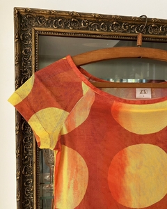 Remera traslúcida círculos en internet