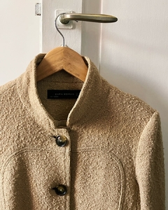 Saco Zara en internet