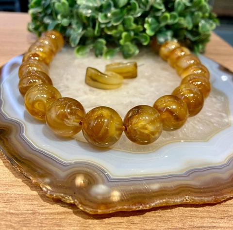 Colar Bolas Resina By Peça Rara - comprar online