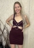 VESTIDO CURTO COM ABERTURA BORDÔ