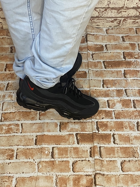 AIR MAX 95-PRETO/VERMELHO