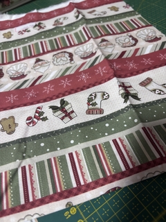Retalho Tecido Estampa Digital Listras Papai Noel – 51x70cm - comprar online