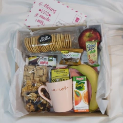 Desayuno Saludable con Taza de Cerámica - Buenos Dias Lucia