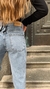 Jean mom Nikei en internet