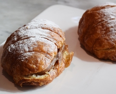 Croissant Relleno de Dulce de Leche