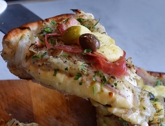 Fugazzeta Rellena por porción - comprar online
