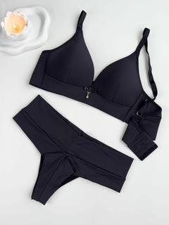 Conjunto Nanda | Preto na internet
