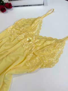 Camisola Ysis | Amarelo na internet