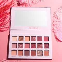 Paleta New Nude Huda Believe na internet