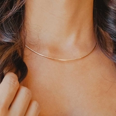 colar meio Aro slim 18k - Pratas e Pedras Joalheria