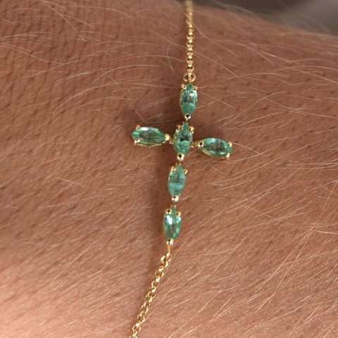 Pulseira cruz pedra Esmeralda ouro 18k - comprar online