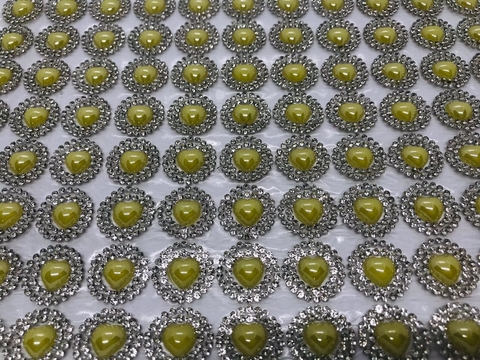 Manta Coração Resinado - Amarelo Claro 24x40cm