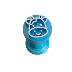 Carimbo para Brigadeiro Fazendinha Marcador de Doces e Massa Animais Fazenda Celeiro Trator - lojacanaldaconfeitaria.com.br