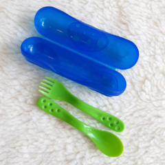 Tenedor + Cuchara con estuche - comprar online