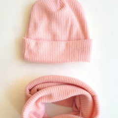 Imagen de Set cuello infinito y gorro