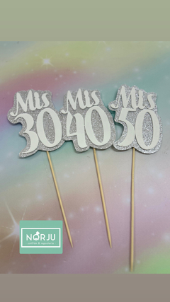 CAKE TOPPER "MIS 50" en internet