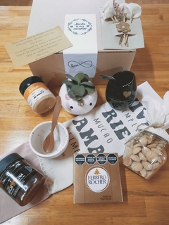 GIFT BOX CAJAS DE REGALOS "TARDE DE MATES"...........20%OFF TRANSFERENCIA - comprar online