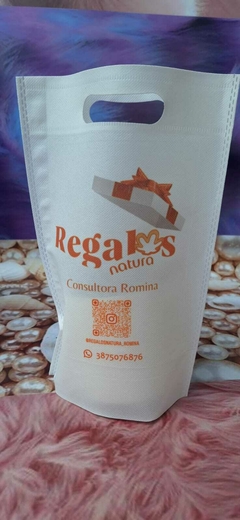 Bolsas de 20x30cm con fuelle de 10cm y manija riñon en internet