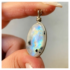 Dije Piedra de la Luna Turmalinada - comprar online