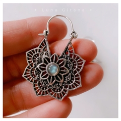 Aros de la India Flor con piedra