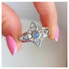 Anillo Nudo de Bruja Piedra de la Luna